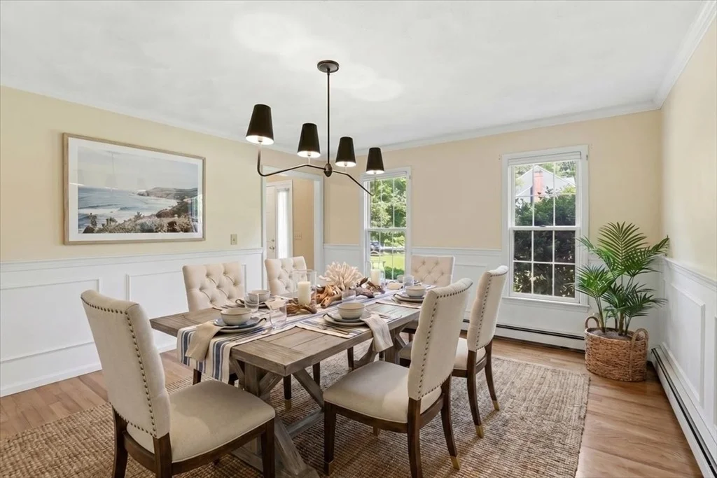 Photo of 32 Millfarm Dr