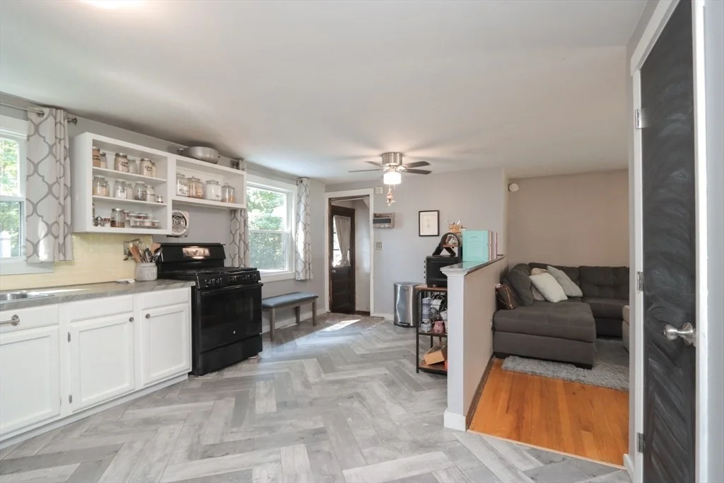 Photo of 41 Rosedale Ave