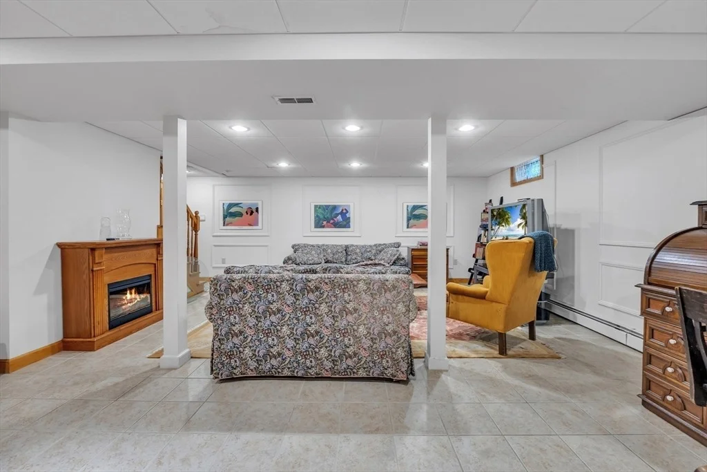 Photo of 143 Charlton Rd