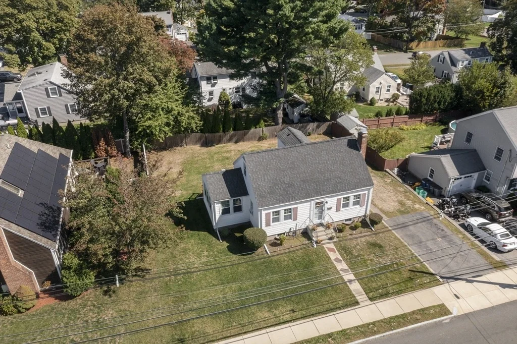 Photo of 85 Oak St