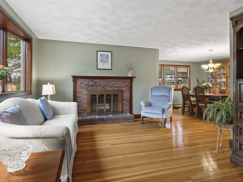 Photo of 7 Spruce Rd