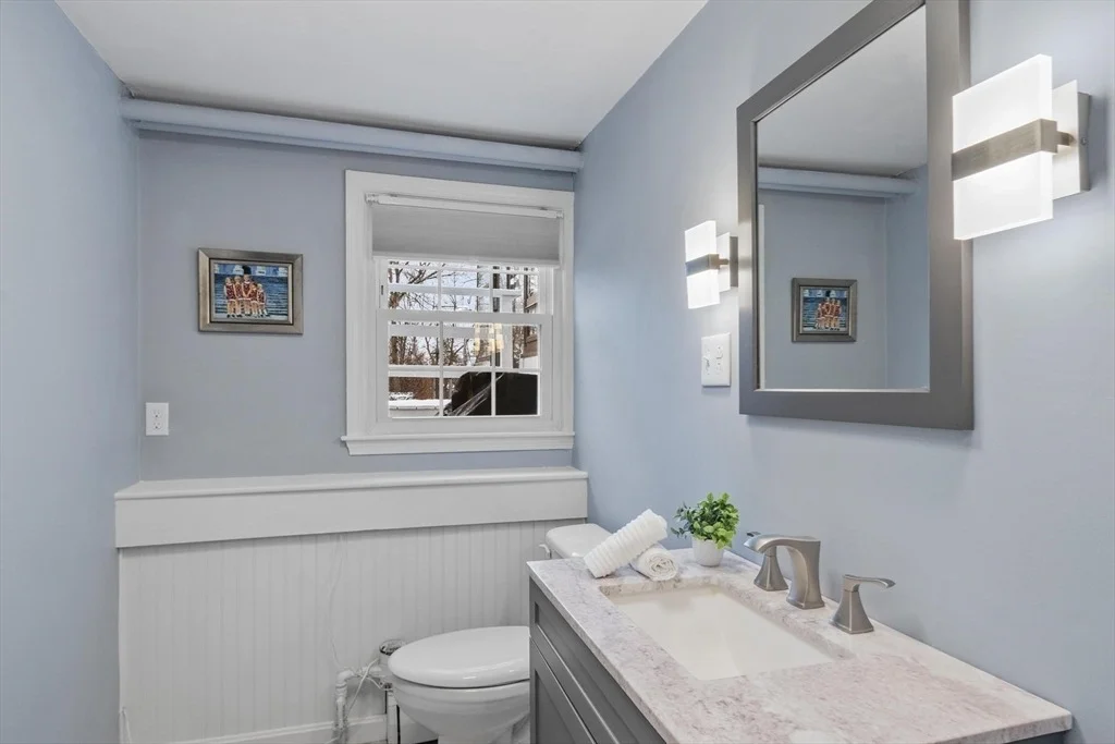 Photo of 11 Ethelyn Cir