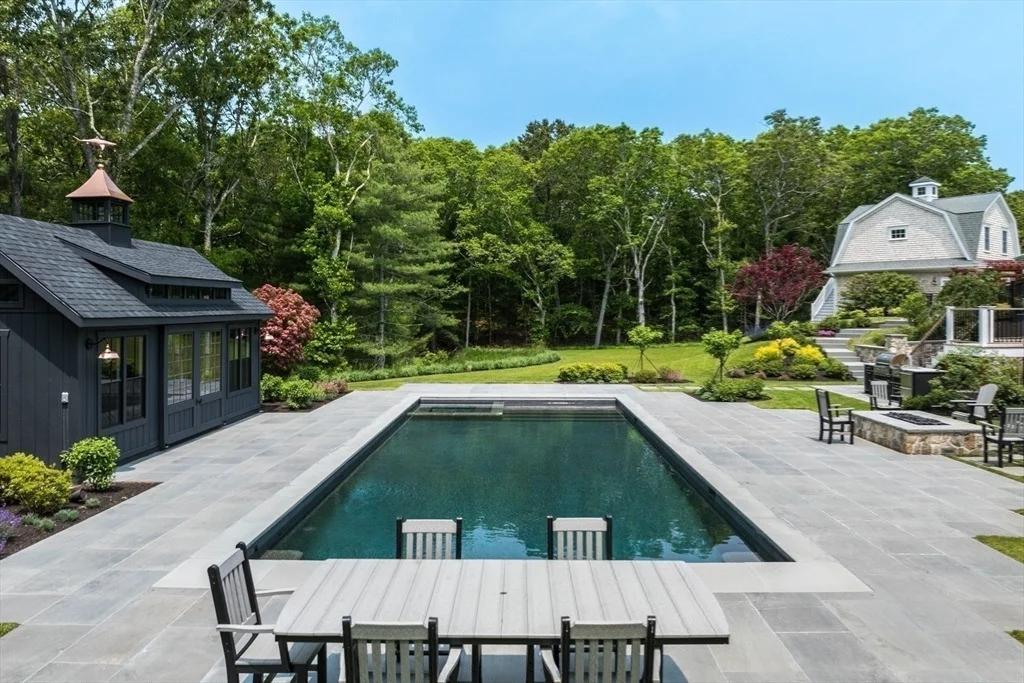 Photo of 195 Bunker Hill Road