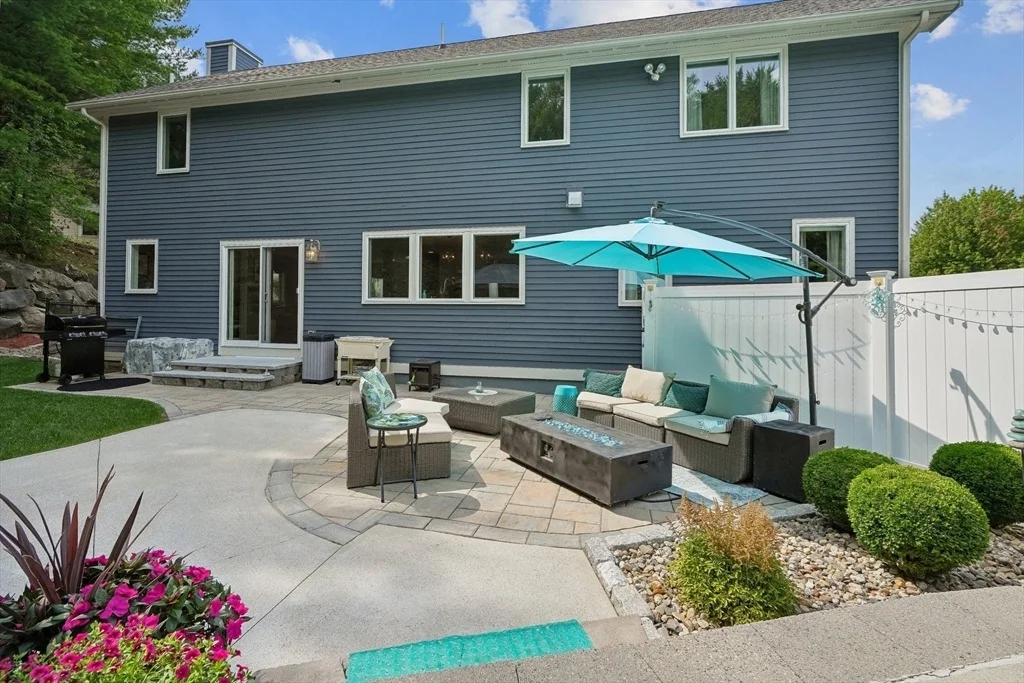 Photo of 4 Waldingfield Ln