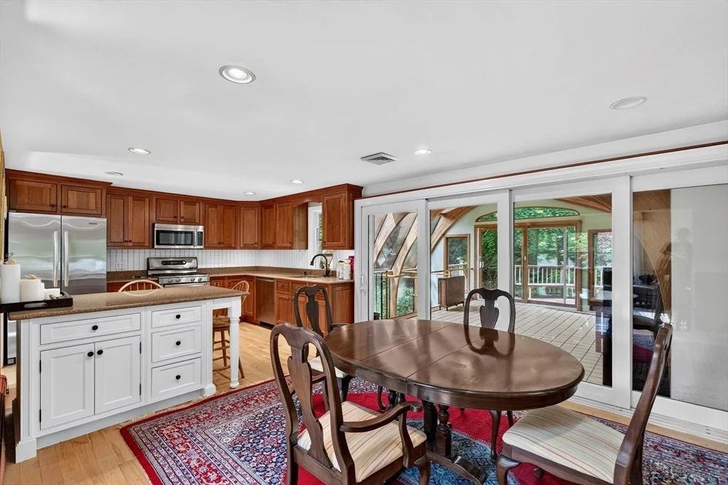 Photo of 9 Oregon Ave