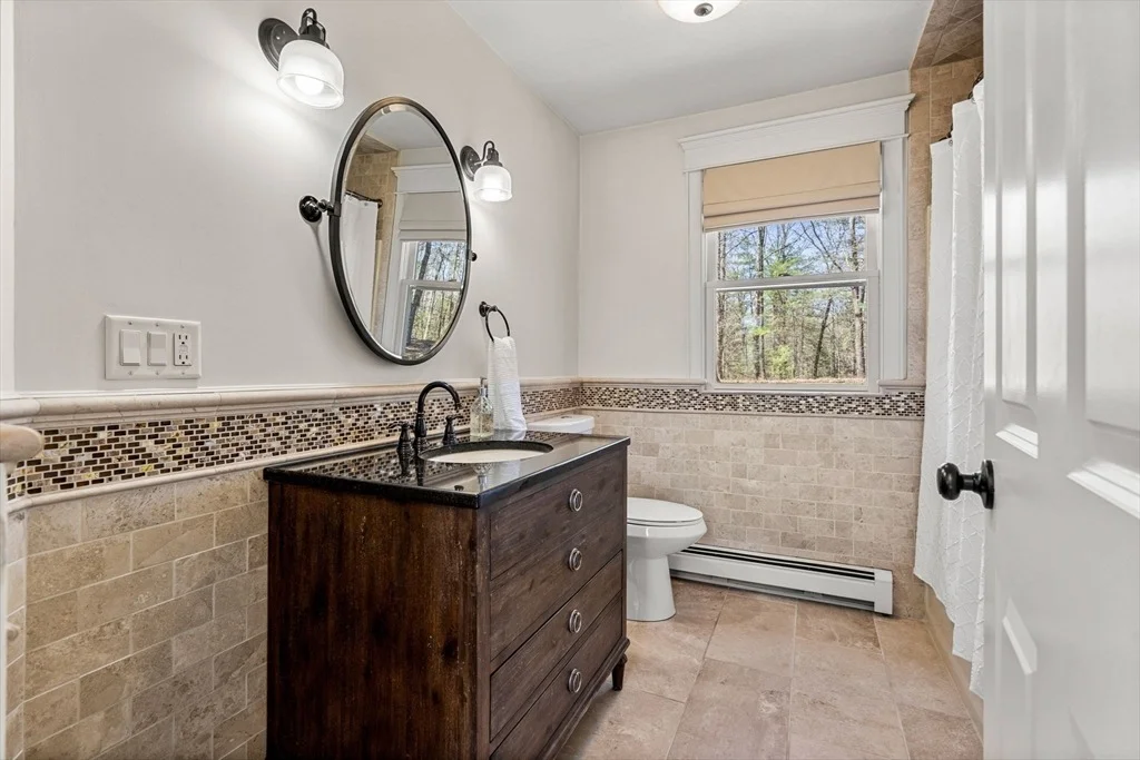 Photo of 39 Lovers Ln