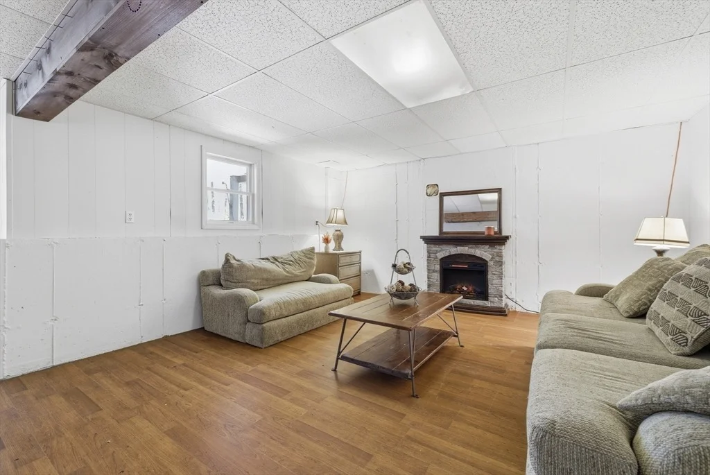 Photo of 120 Degrass Road