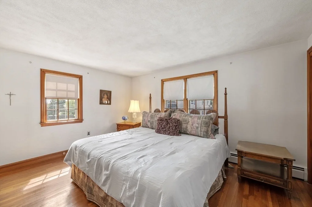 Photo of 25 Colonial Rd
