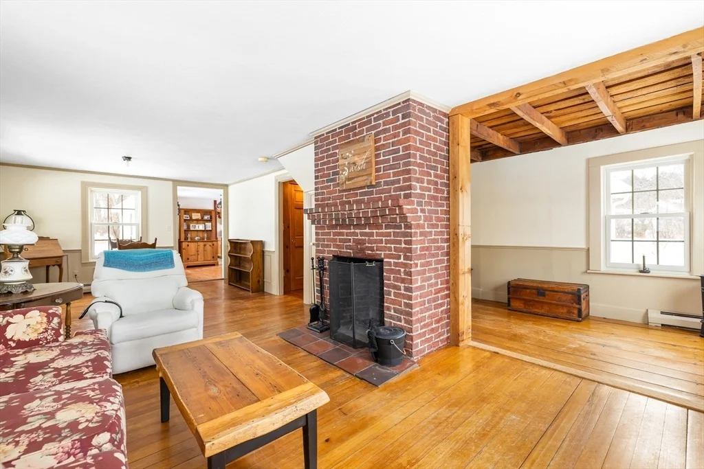 Photo of 8 Washington St