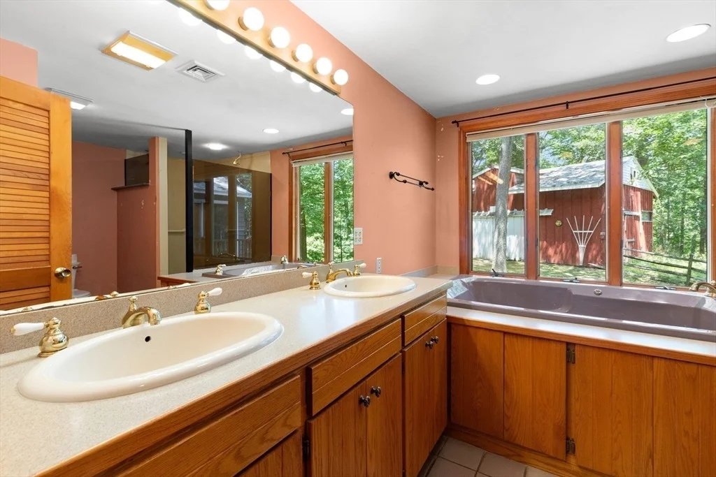Photo of 118 Echo Cove Road