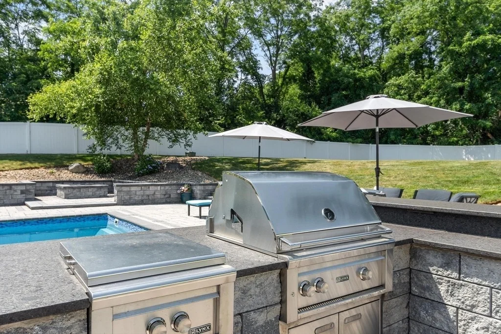 Photo of 7 Bridle Spur Ln