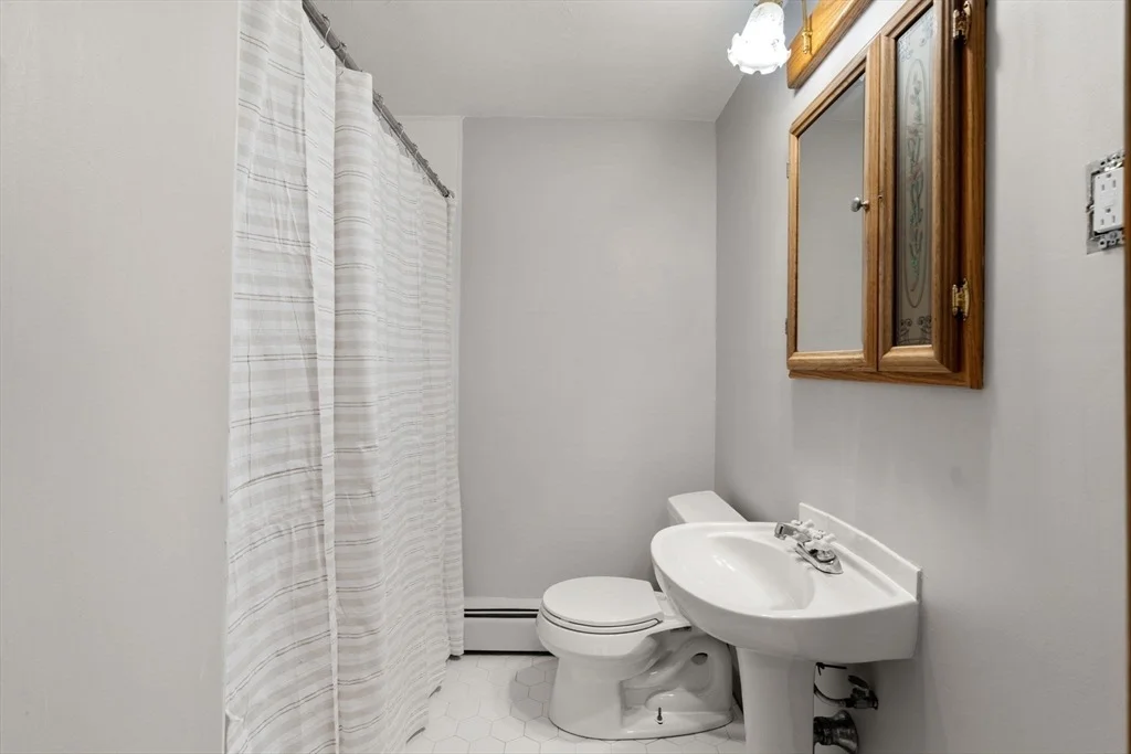 Photo of 103 Wenham St