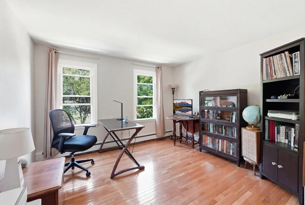 Photo of 41 Lamplighter Dr