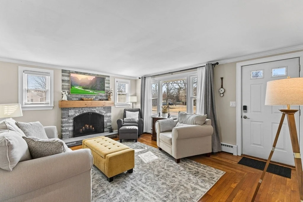 Photo of 13 Cherry Hill Dr