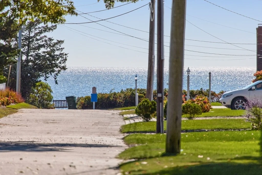 Photo of 35 Shore Dr