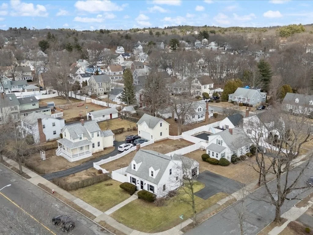 Photo of 1230 Main St