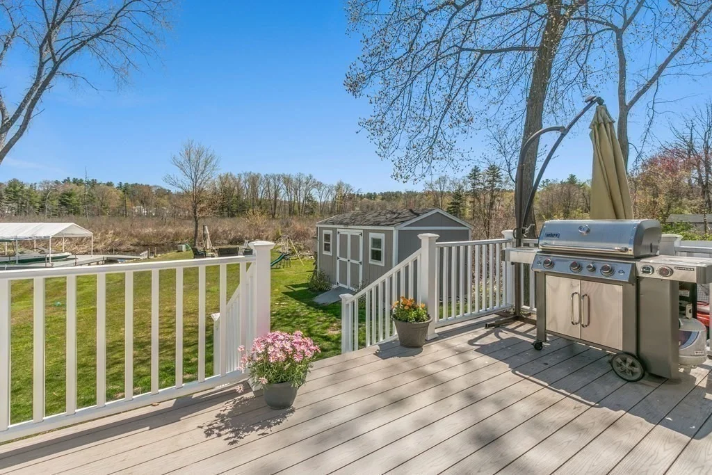 Photo of 651 Nashua Rd
