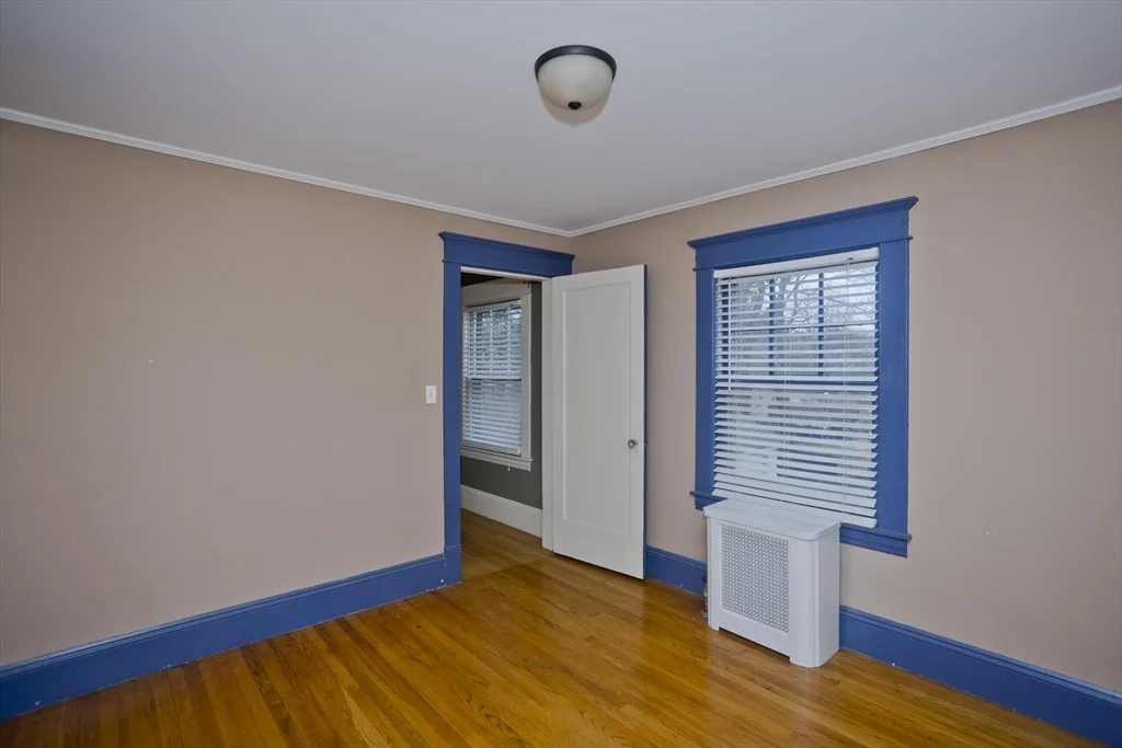 Photo of 29 Rhinebeck Ave