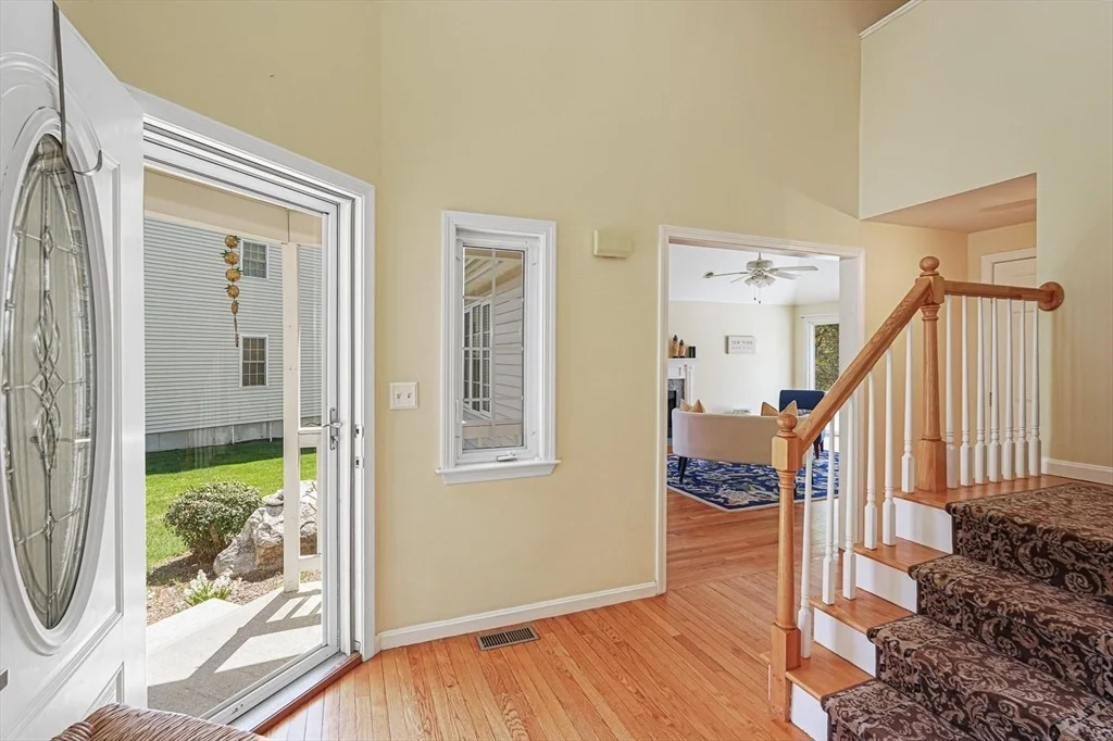 Photo of 9 Cardinal Cir