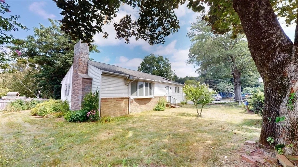 Photo of 8 Vincent Ave