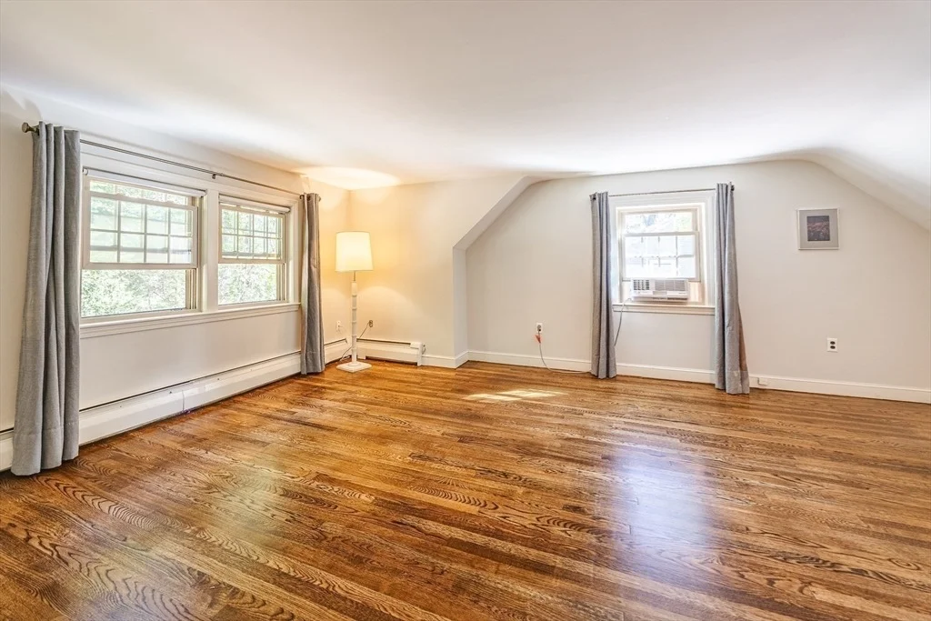 Photo of 21 Pine Ridge Circle