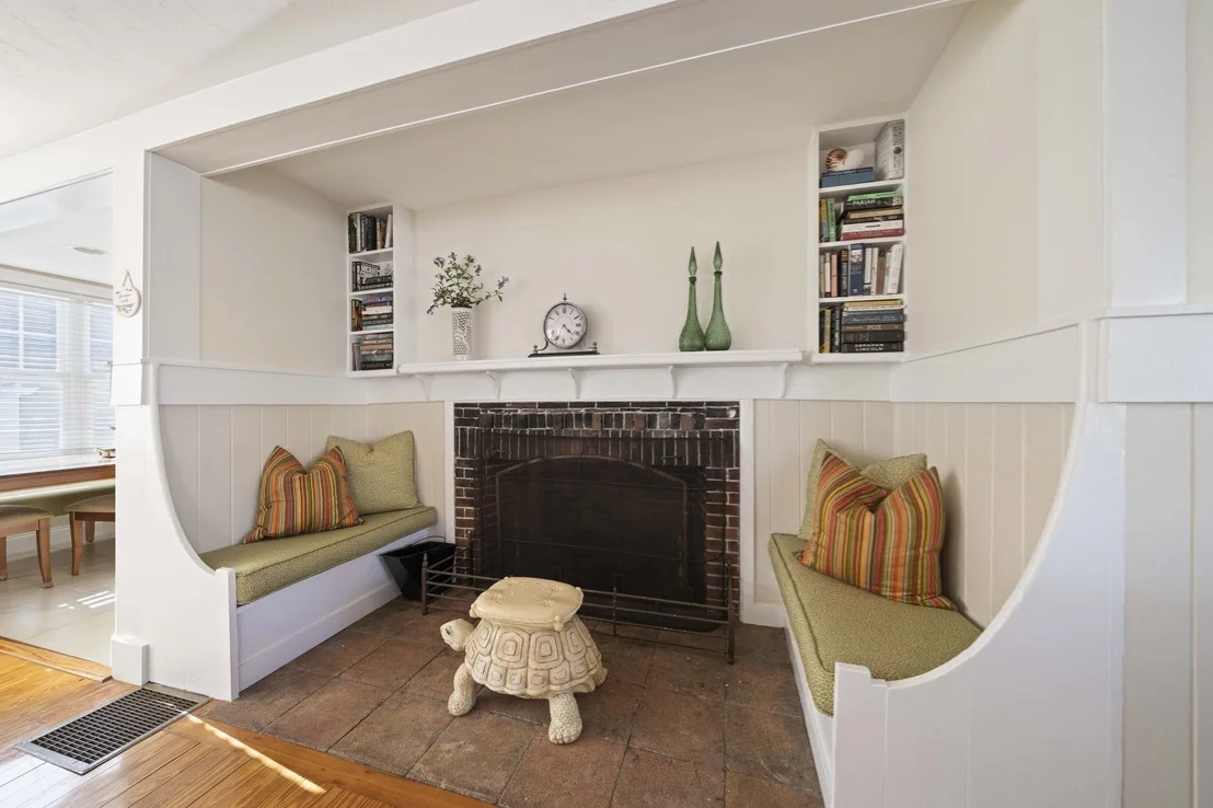 Photo of 117 Manomet Ave.