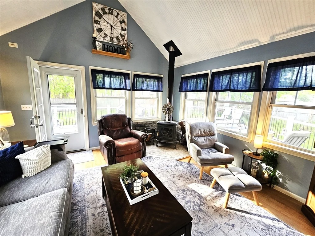Photo of 5 Sunset Avenue