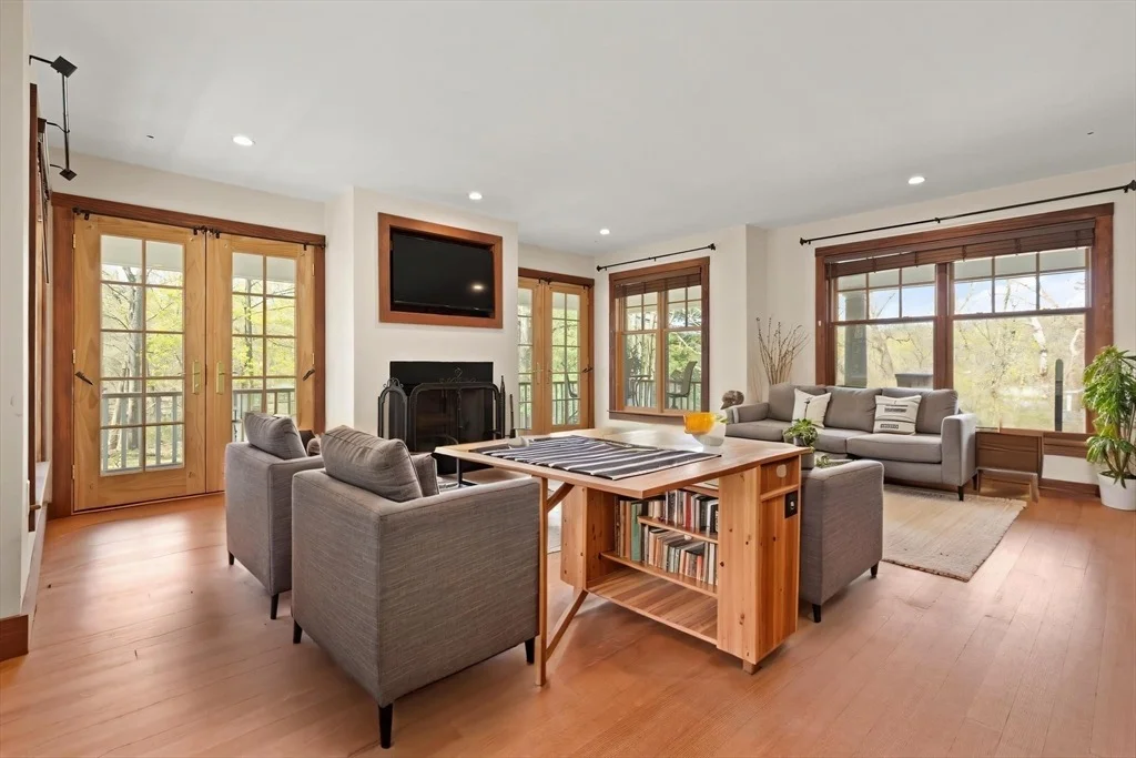Photo of 28 Boathouse Ln