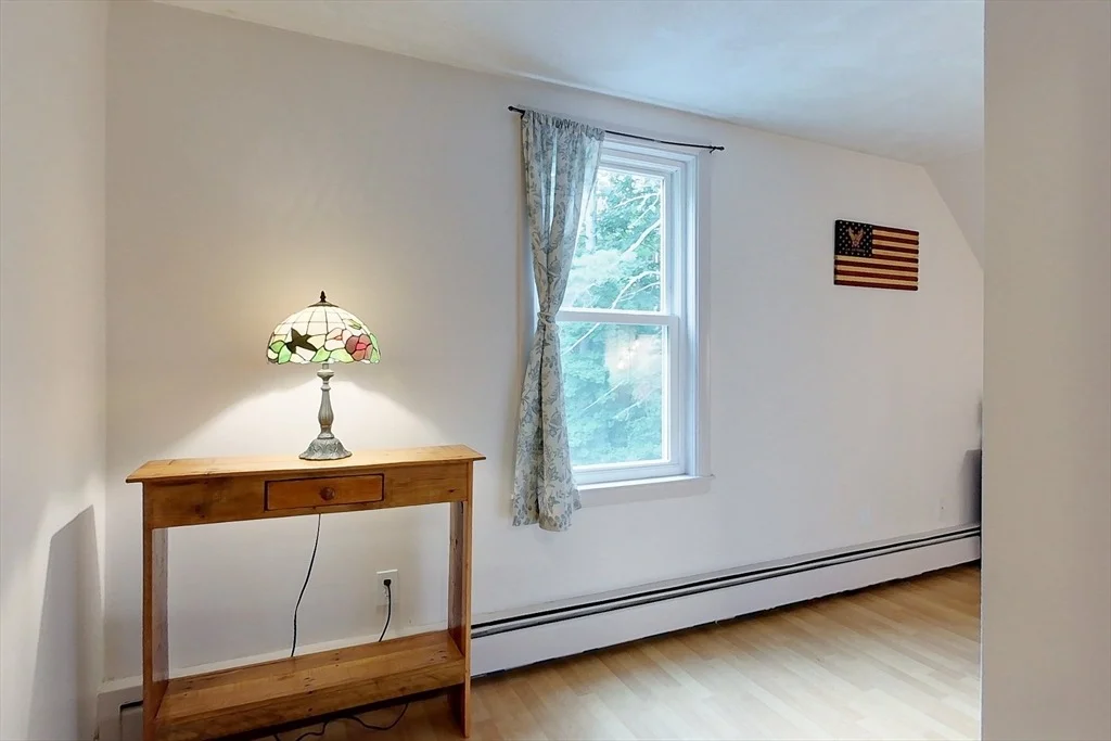 Photo of 211 Main St