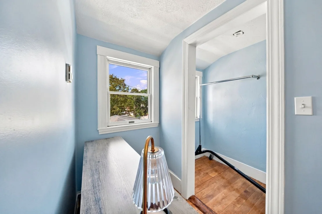 Photo of 6 Clifton Ave