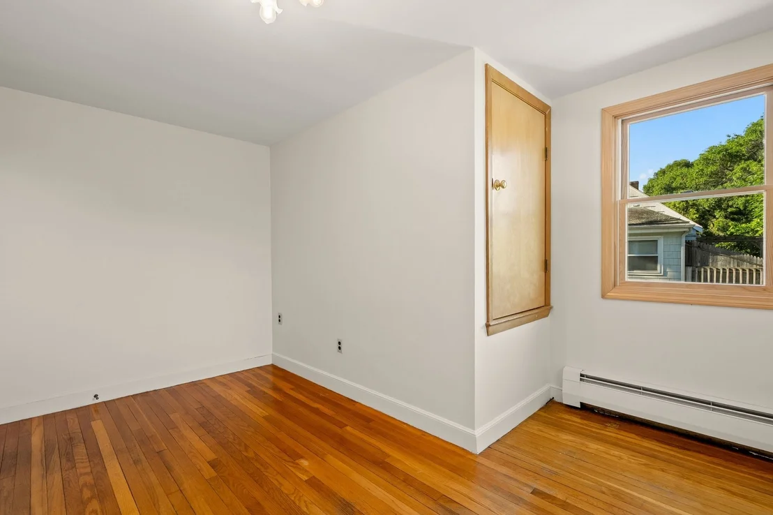 Photo of 298 Forest St