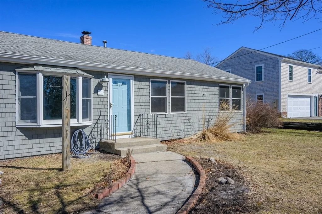 Photo of 107 Knott Ave