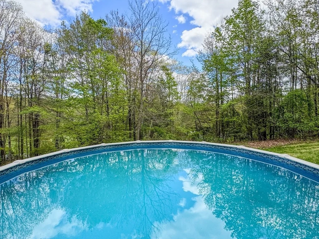 Photo of 609 Gulf Road