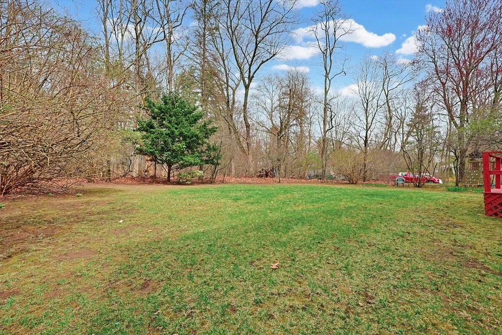 Photo of 5 Montgomery Dr
