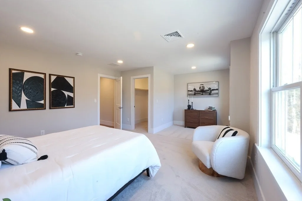 Photo of Unit UNIT32 at 55 Thomas Mann Circle