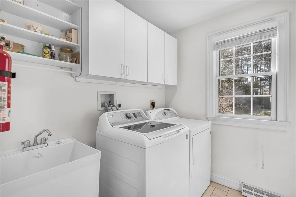 Photo of 171 Munger Hill Rd