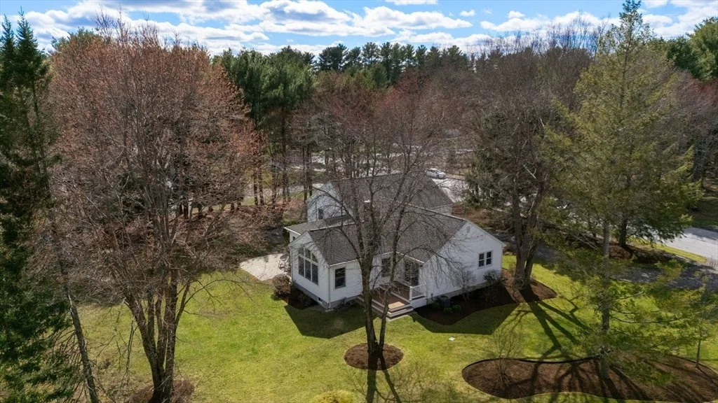 Photo of 16 Blacksmith Dr
