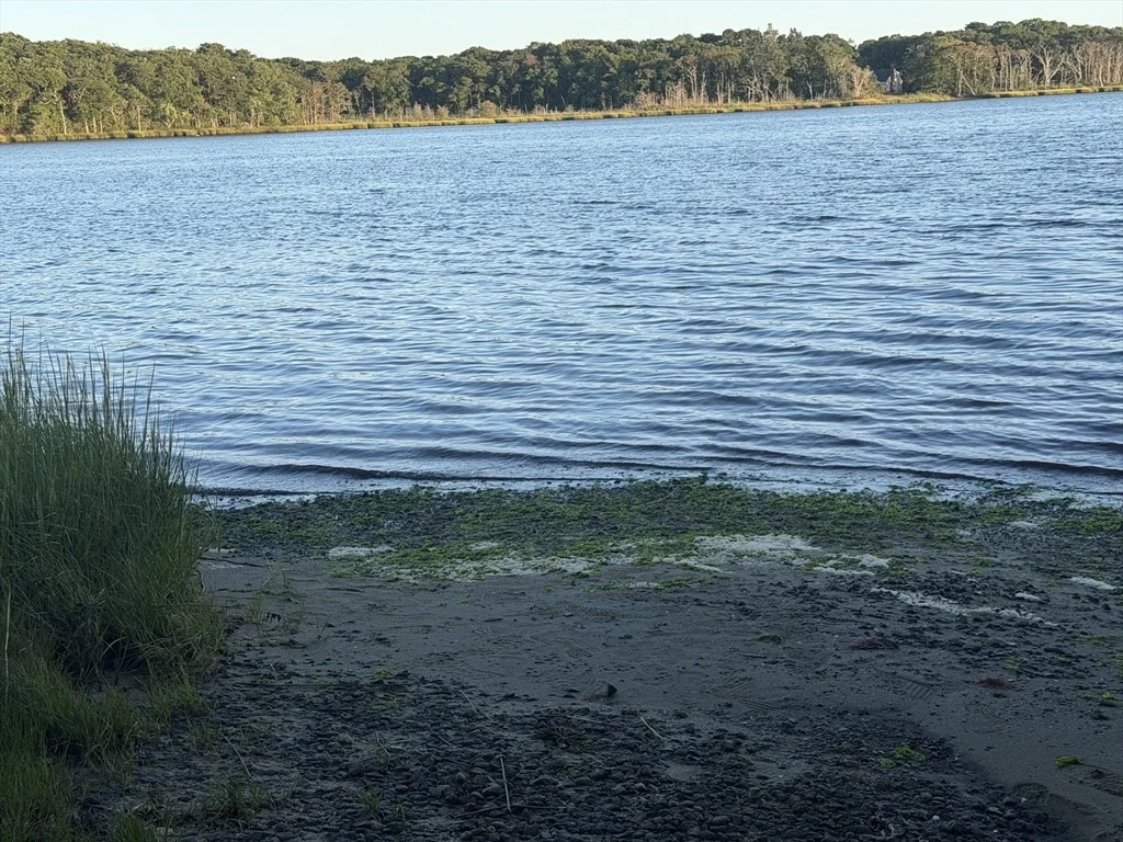 Photo of 16 Circuit Rd E