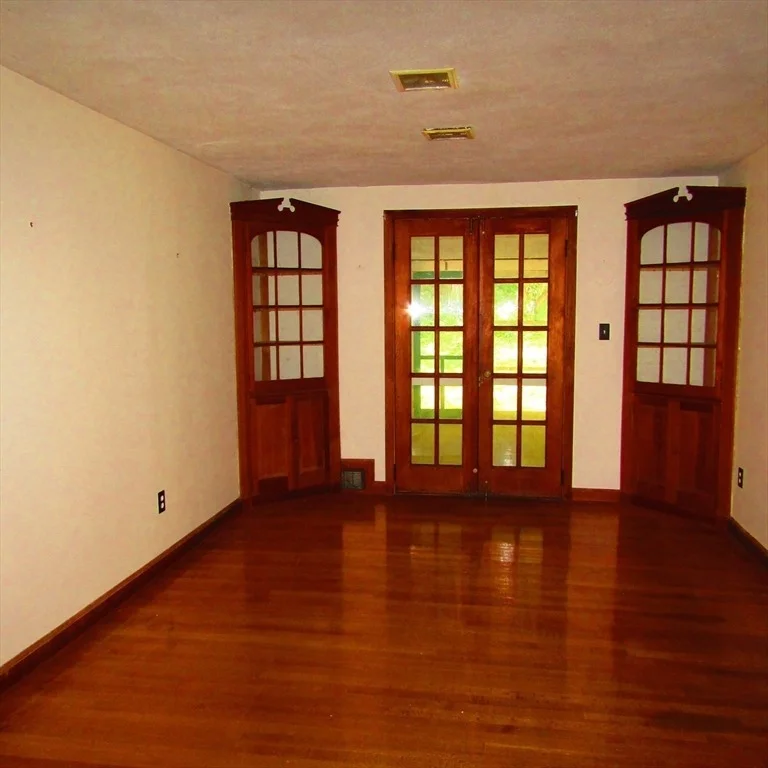 Photo of 144 West Street