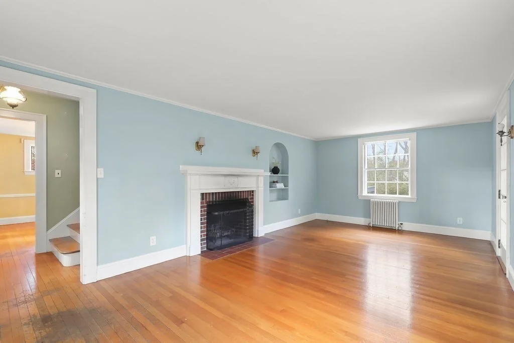 Photo of 1297 Old Worcester Rd