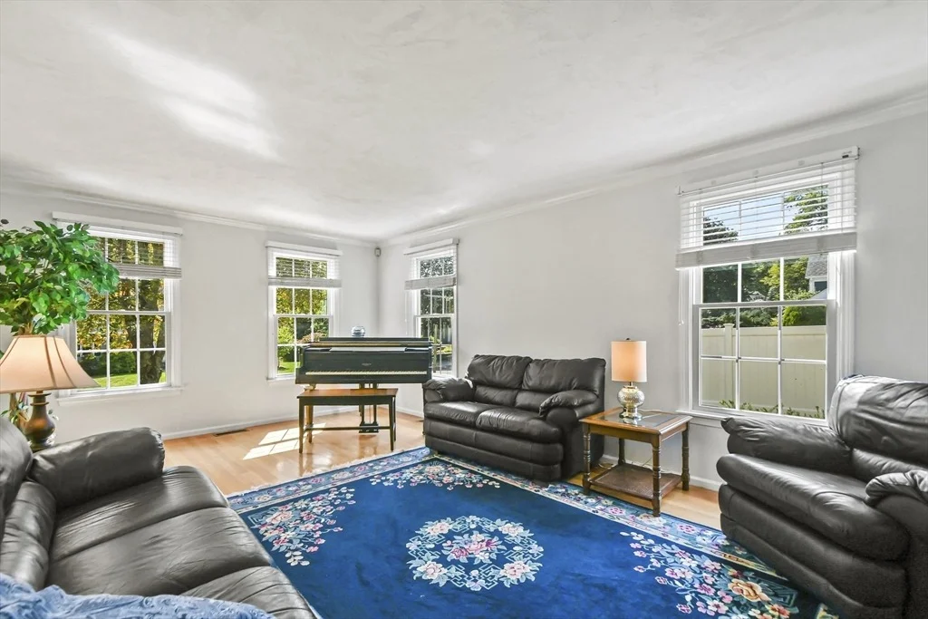 Photo of 379 Stearns Road