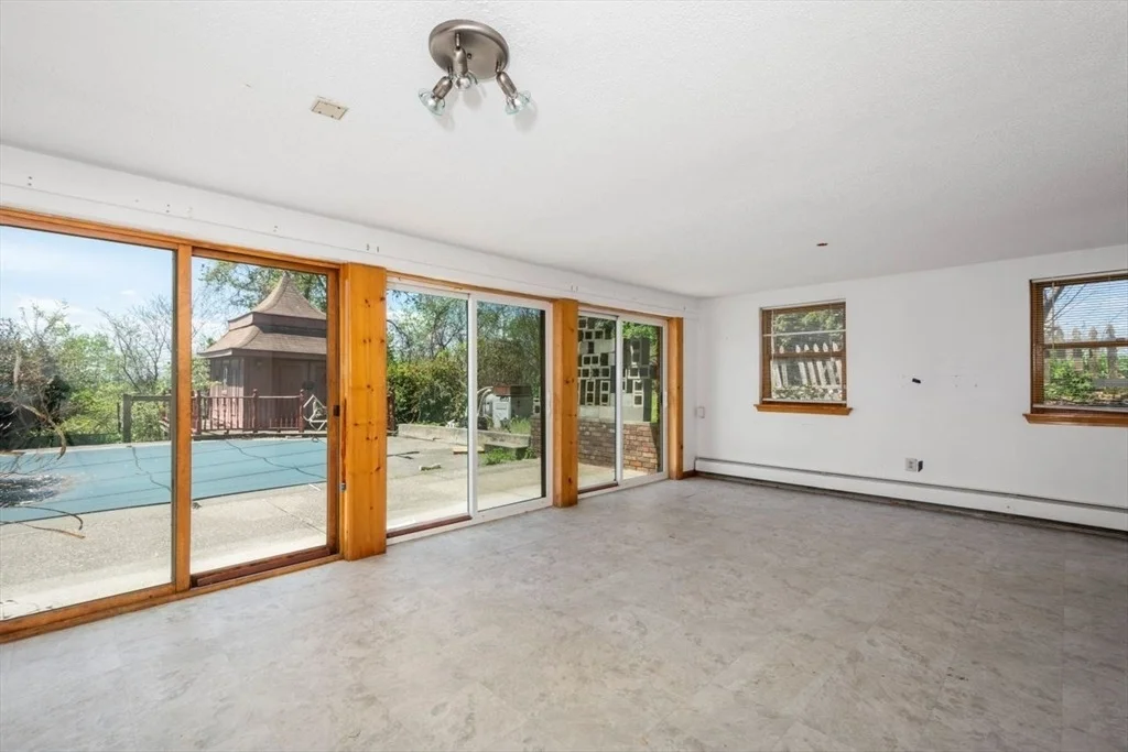 Photo of 302 Maple Street