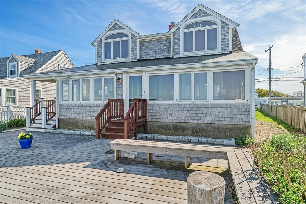 Photo of 556 Ocean Street