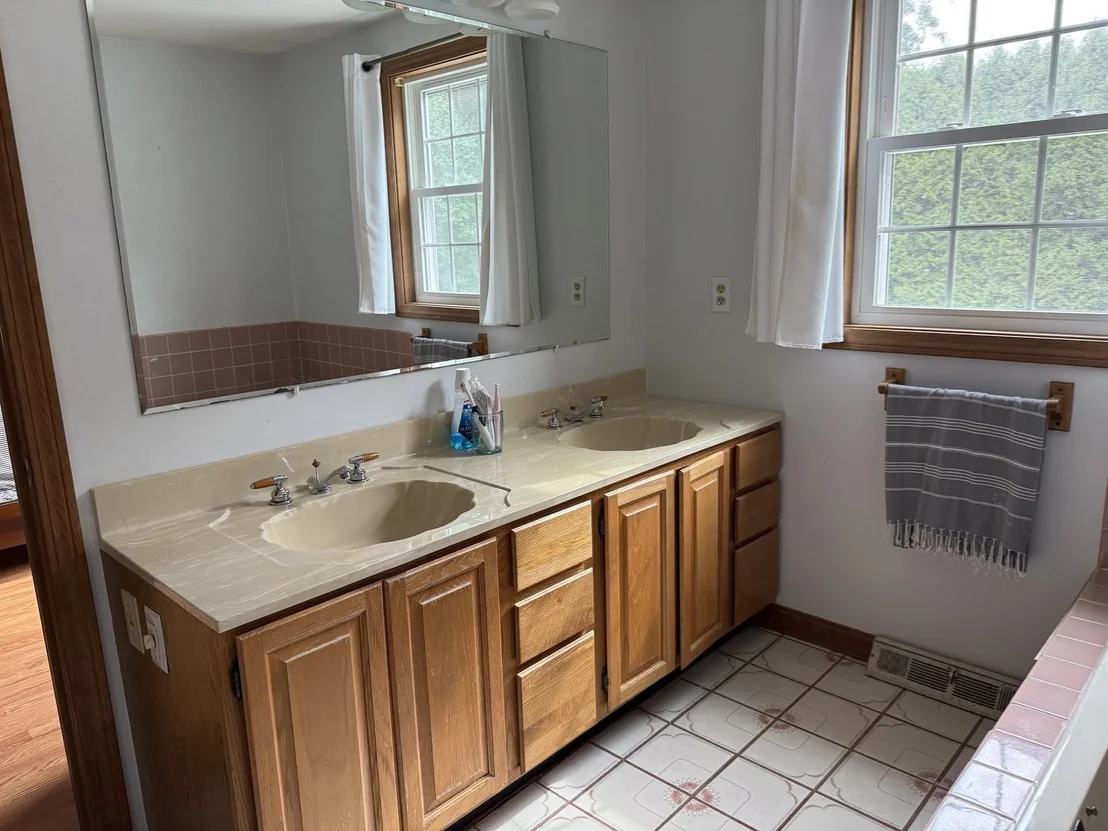 Photo of 4 Allen Rd.