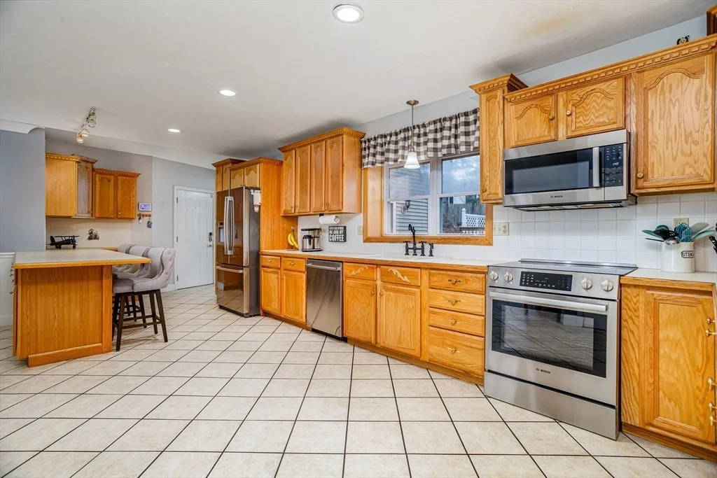Photo of 12 Cole Farm Rd