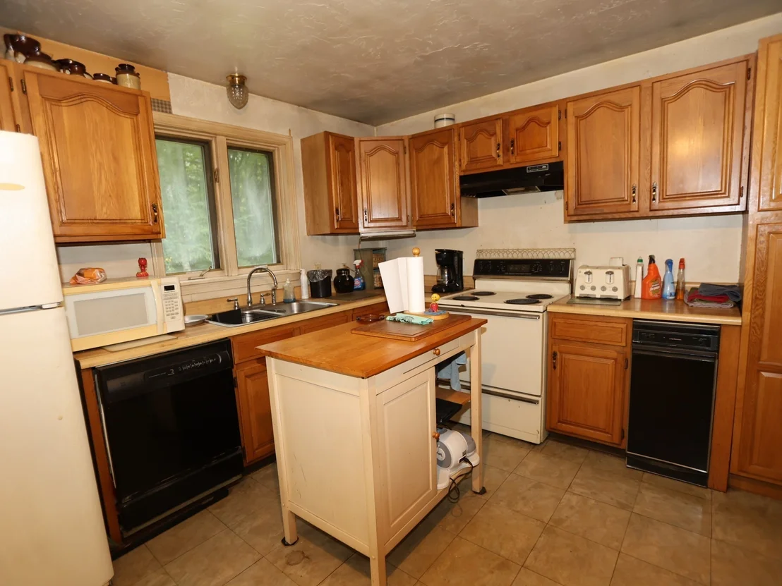 Photo of 94 Long Hill Rd