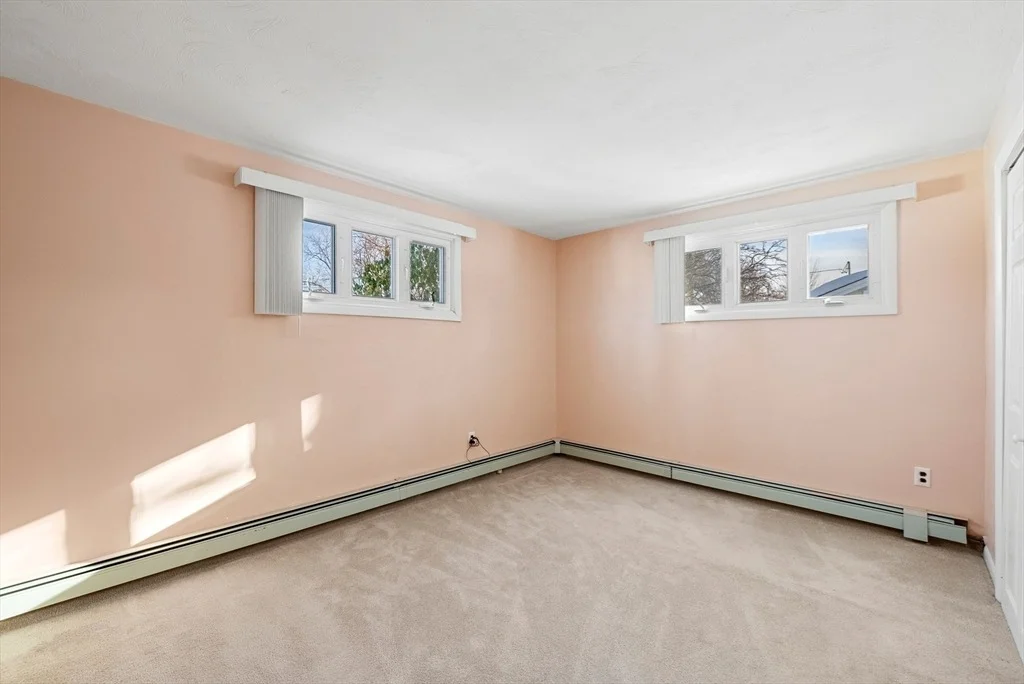 Photo of 15 Alida Rd