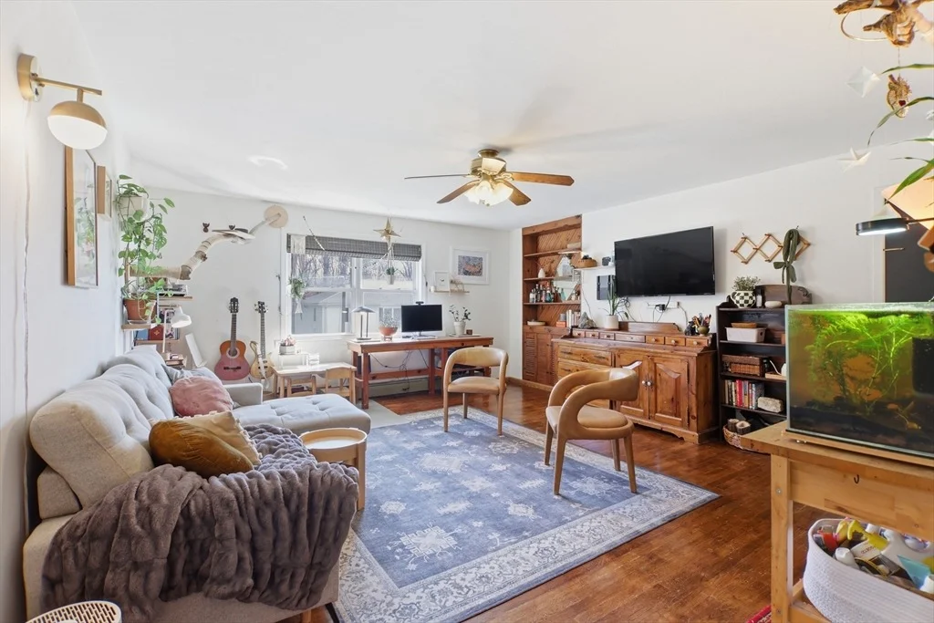 Photo of Unit C at 68 Colonial Cir