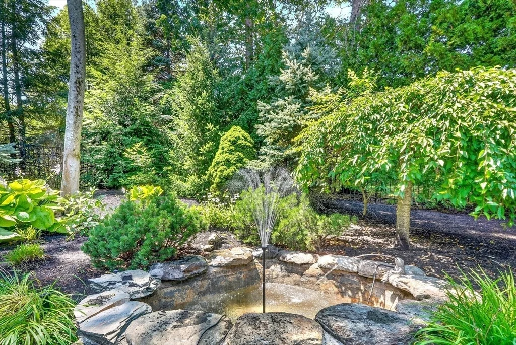 Photo of 2 Goldman Cir