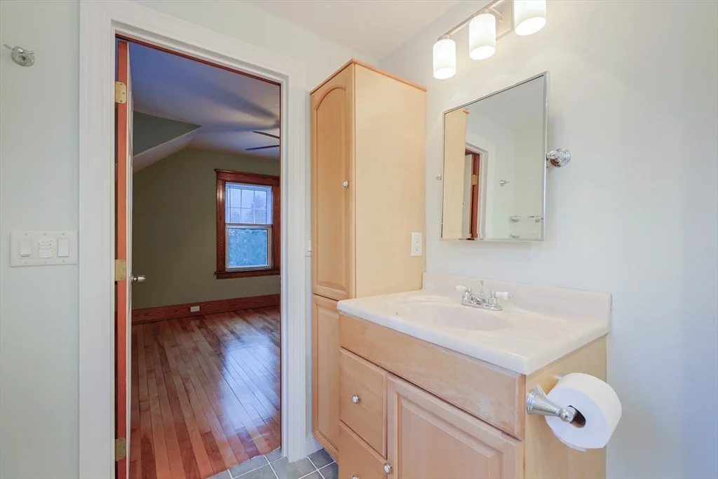 Photo of 11 Hockanum Way